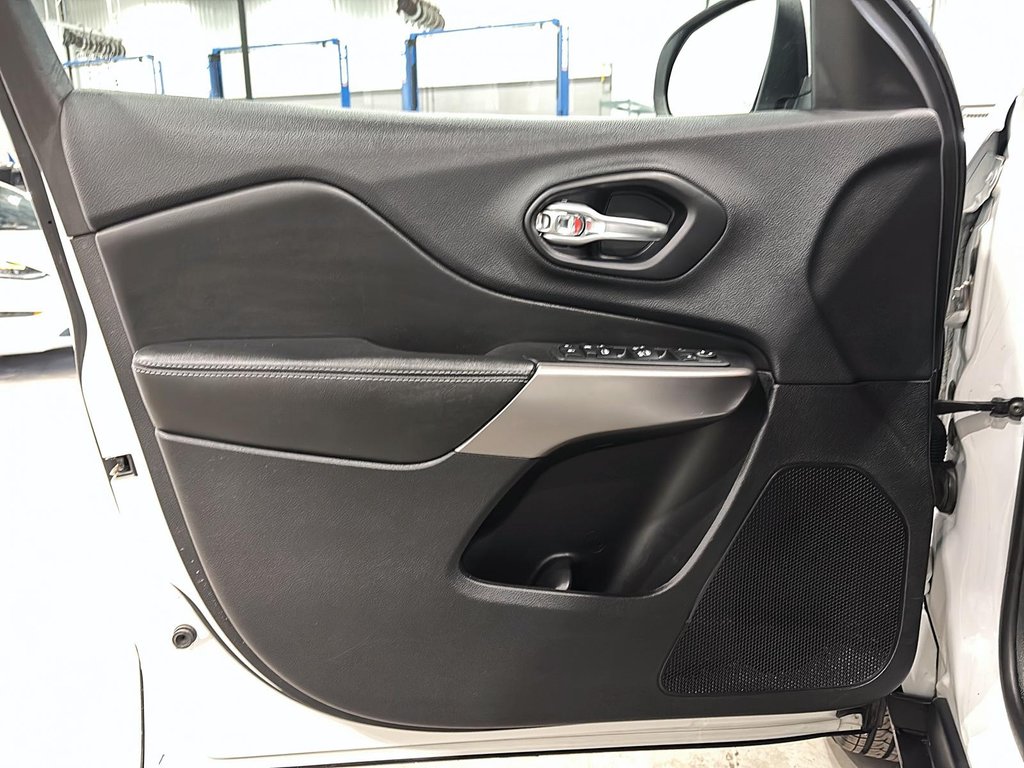 Jeep Cherokee North 4X4 2019 à Saint-Hyacinthe, Québec - 9 - w1024h768px