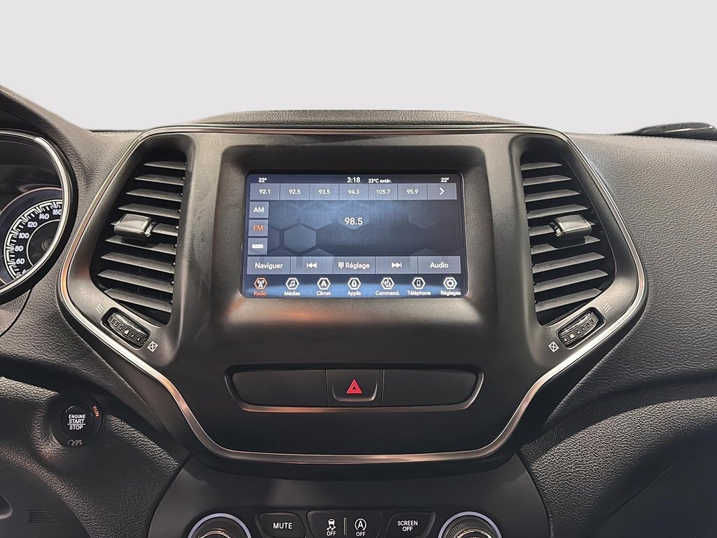 Jeep Cherokee North 4X4 2019 à Saint-Hyacinthe, Québec - 12 - w1024h768px