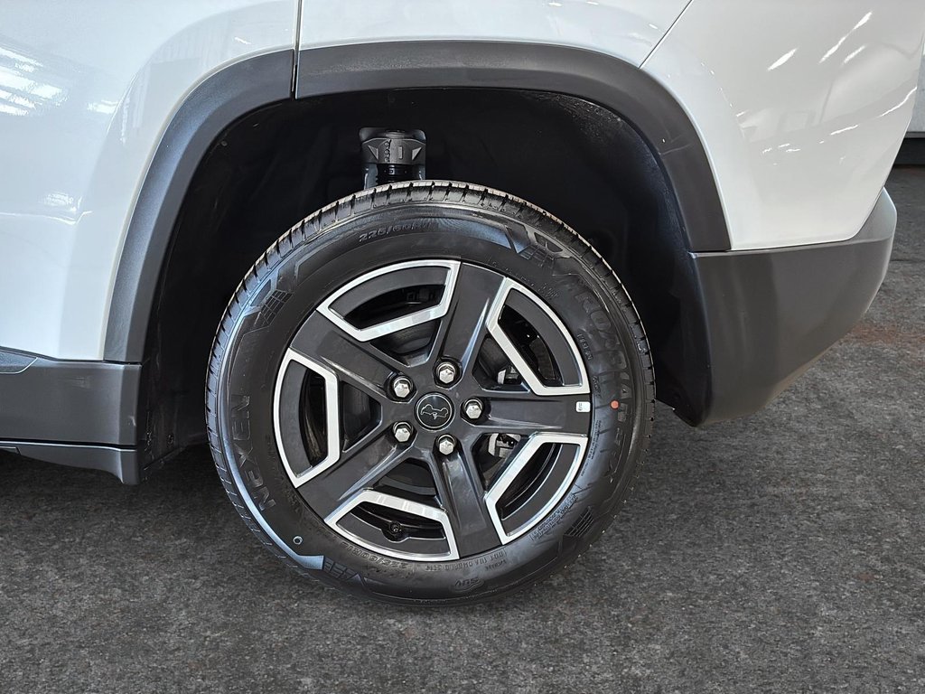2026 Jeep Cherokee LAREDO in Saint-Hyacinthe, Quebec - 7 - w1024h768px