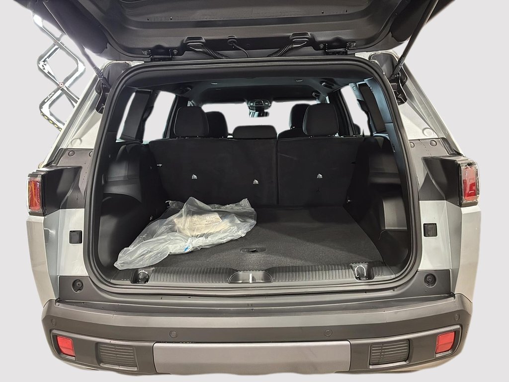 2026 Jeep Cherokee LAREDO in Saint-Hyacinthe, Quebec - 6 - w1024h768px