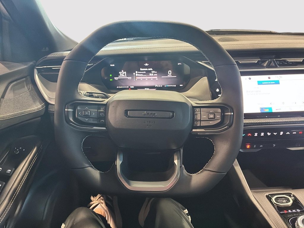 2026 Jeep Cherokee LAREDO in Saint-Hyacinthe, Quebec - 11 - w1024h768px