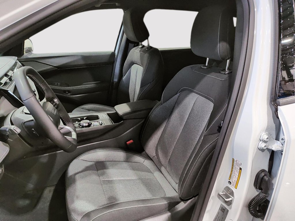 2026 Jeep Cherokee LAREDO in Saint-Hyacinthe, Quebec - 8 - w1024h768px