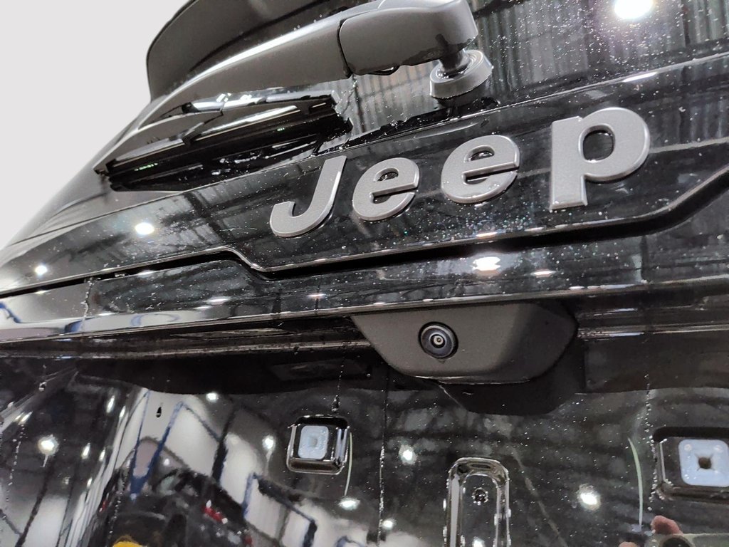 2026 Jeep Cherokee LAREDO in Saint-Hyacinthe, Quebec - 15 - w1024h768px