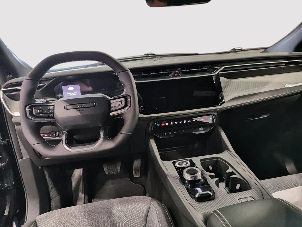 2026 Jeep Cherokee LAREDO in Saint-Hyacinthe, Quebec - 9 - w1024h768px