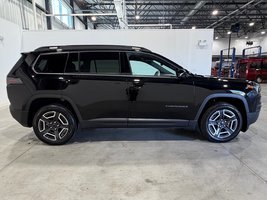 2026 Jeep Cherokee LIMITED in Saint-Hyacinthe, Quebec - 4 - w1024h768px