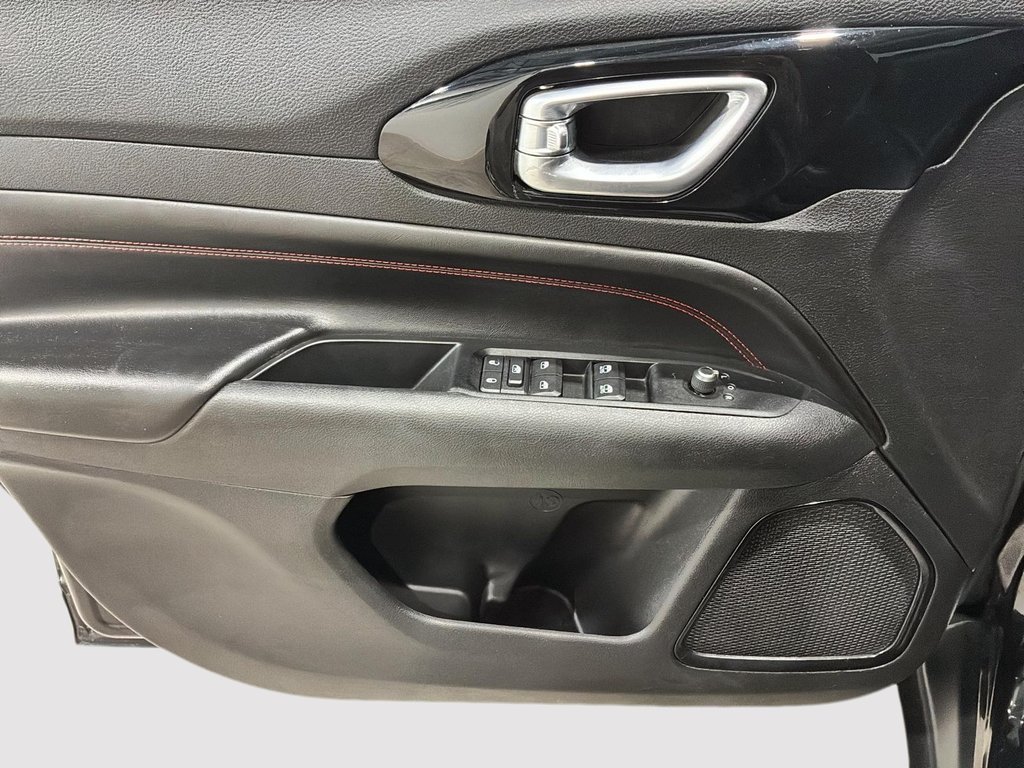 2022 Jeep Compass Trailhawk in Saint-Hyacinthe, Quebec - 10 - w1024h768px