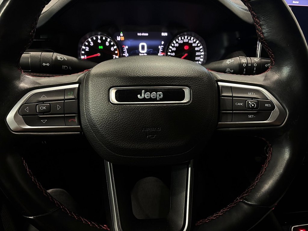 2022 Jeep Compass Trailhawk in Saint-Hyacinthe, Quebec - 11 - w1024h768px