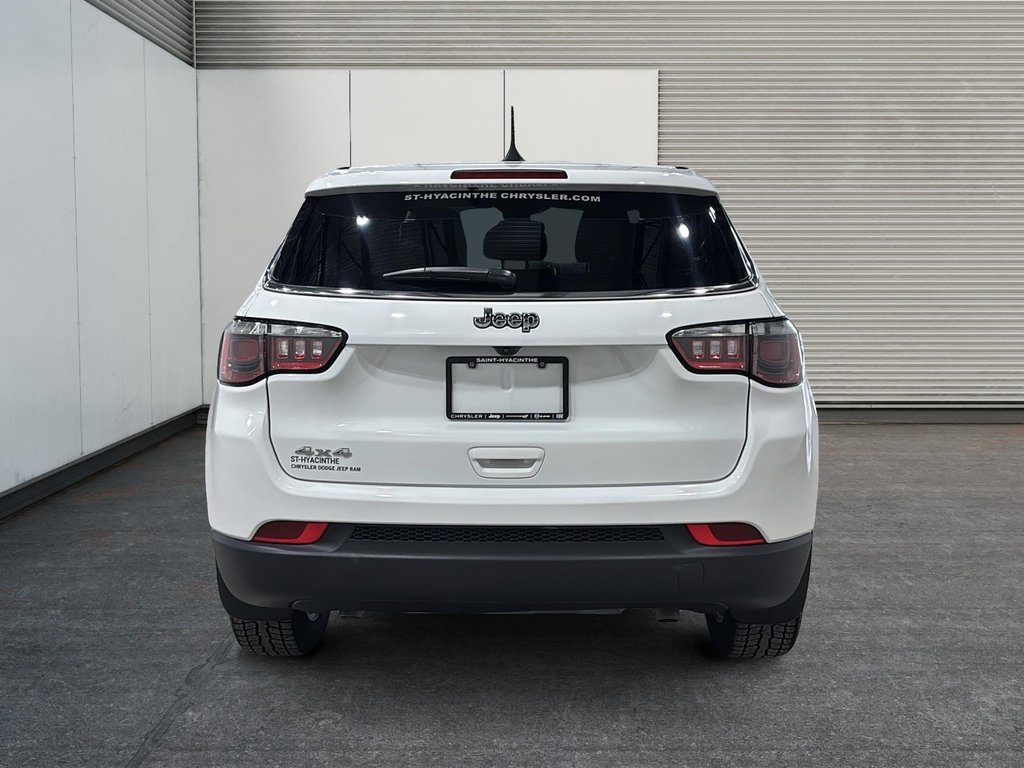 2024 Jeep Compass Sport in Saint-Hyacinthe, Quebec - 3 - w1024h768px
