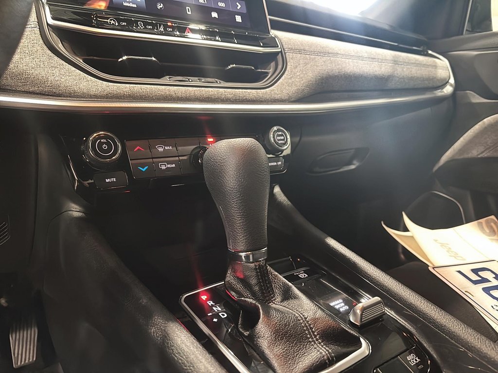 2024 Jeep Compass Sport in Saint-Hyacinthe, Quebec - 12 - w1024h768px