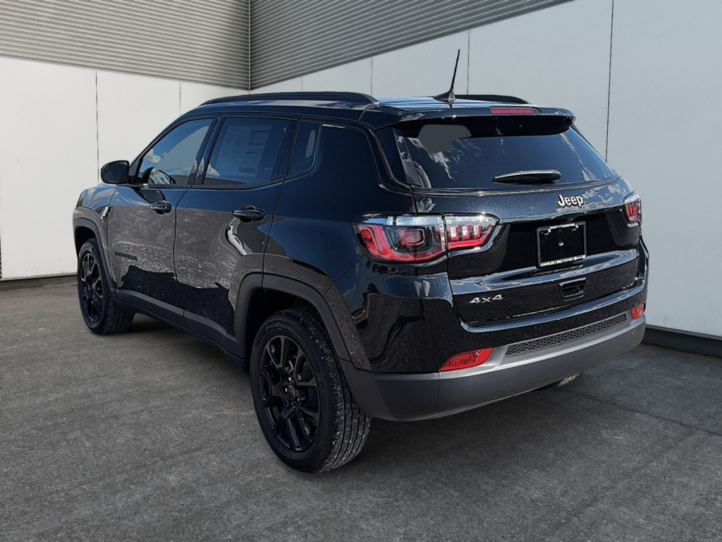 Jeep Compass ALTITUDE 2025 à Saint-Hyacinthe, Québec - 4 - w1024h768px