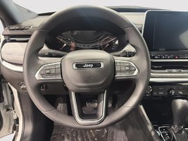 2025 Jeep Compass SPORT in Saint-Hyacinthe, Quebec - 11 - w1024h768px