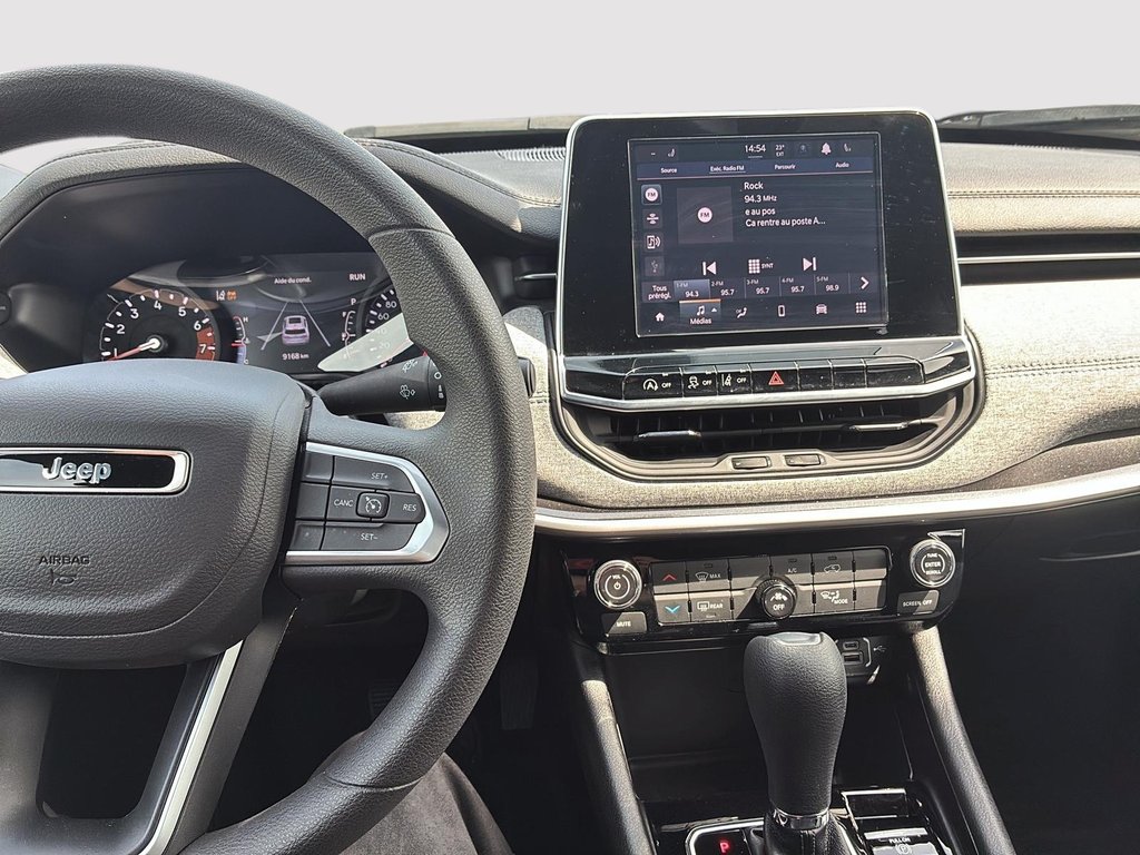2025 Jeep Compass Sport in Saint-Hyacinthe, Quebec - 13 - w1024h768px