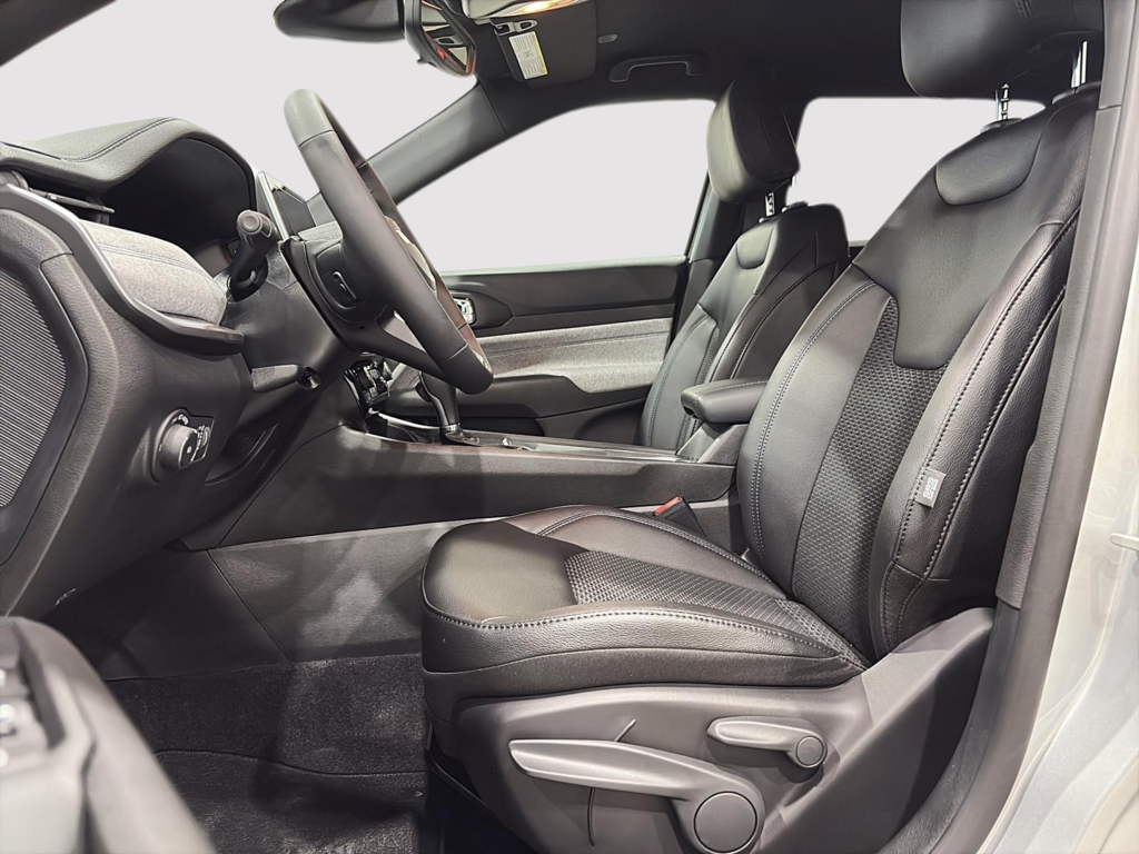 Jeep COMPASS NORTH 2026 à Saint-Hyacinthe, Québec - 13 - w1024h768px