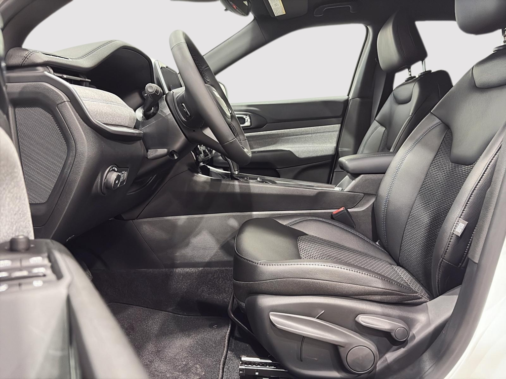 Jeep COMPASS NORTH 2026 à Saint-Hyacinthe, Québec - 13 - w1024h768px