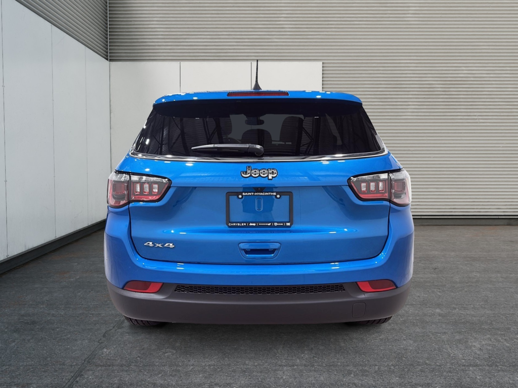 Jeep Compass SPORT 2026 à Saint-Hyacinthe, Québec - 3 - w1024h768px
