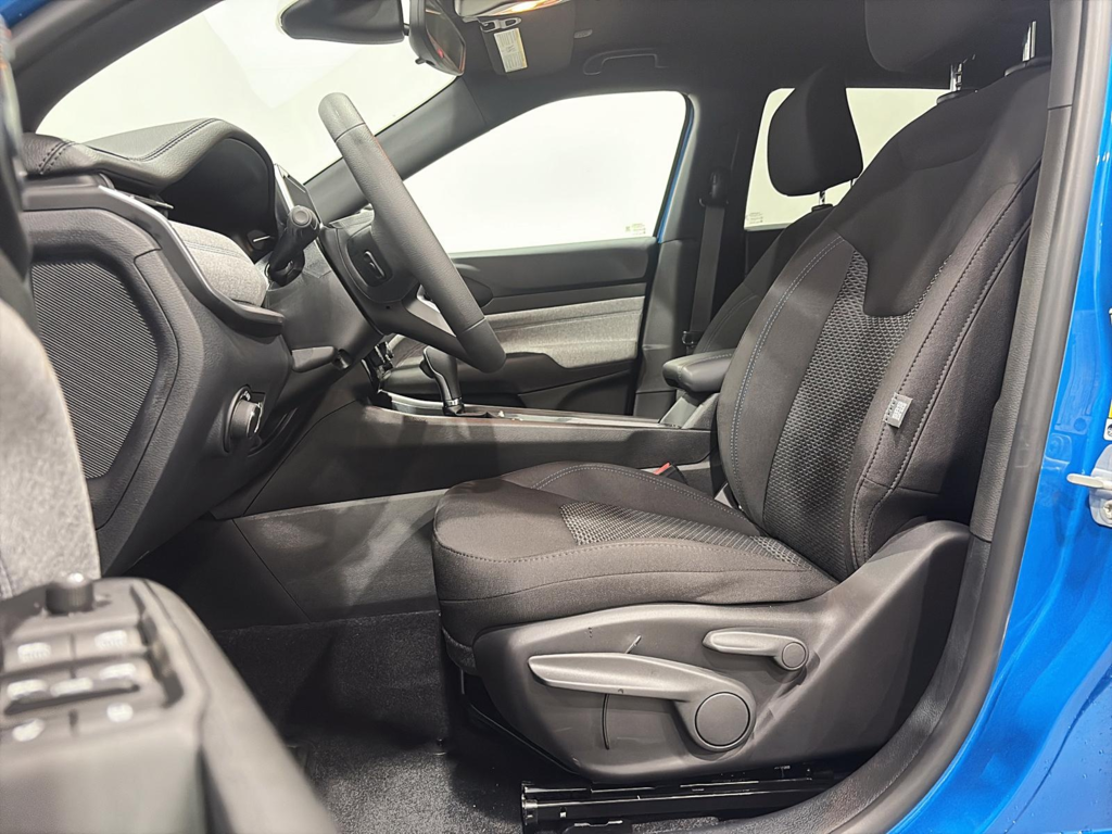 Jeep Compass SPORT 2026 à Saint-Hyacinthe, Québec - 11 - w1024h768px