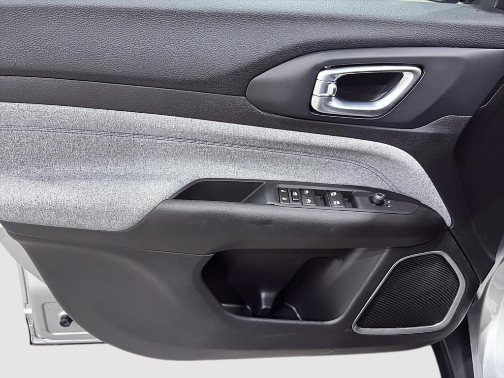 Jeep Compass SPORT 2026 à Saint-Hyacinthe, Québec - 8 - w1024h768px