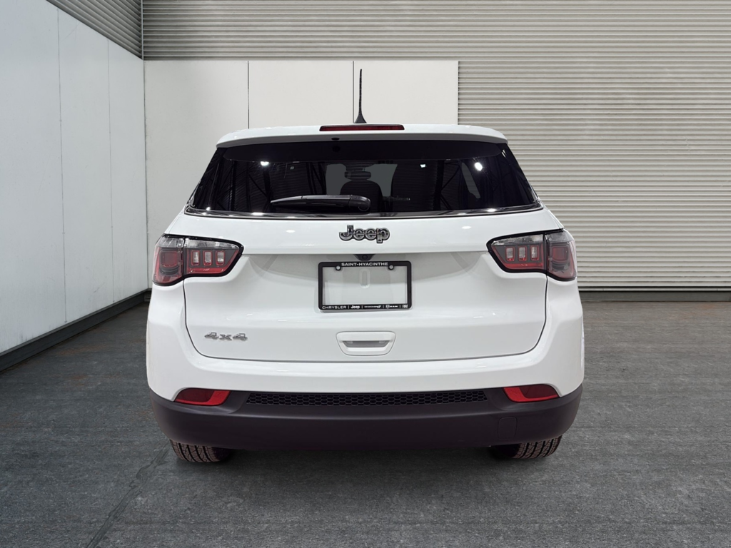 Jeep Compass SPORT 2026 à Saint-Hyacinthe, Québec - 3 - w1024h768px