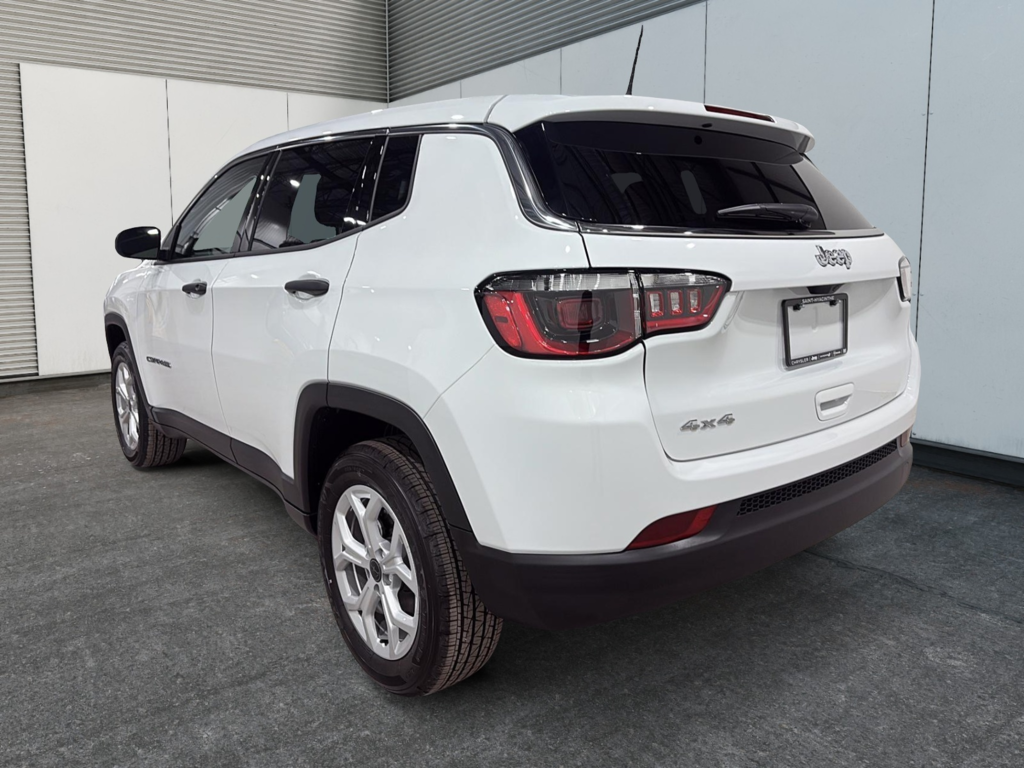 Jeep Compass SPORT 2026 à Saint-Hyacinthe, Québec - 4 - w1024h768px