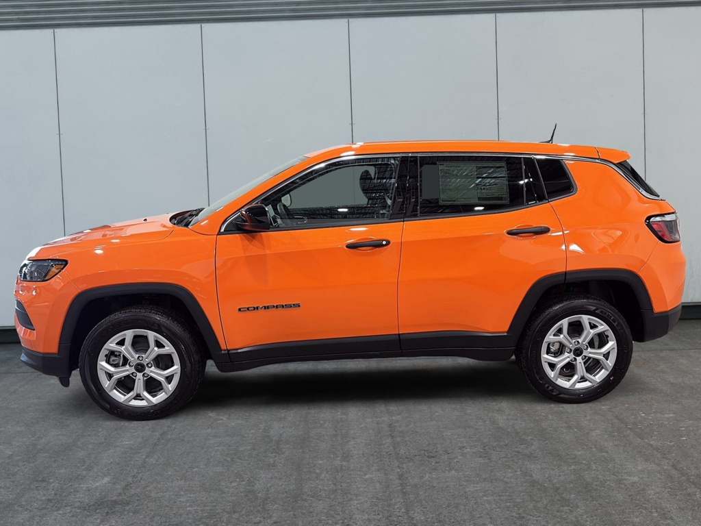 2026 Jeep Compass SPORT in Saint-Hyacinthe, Quebec - 5 - w1024h768px