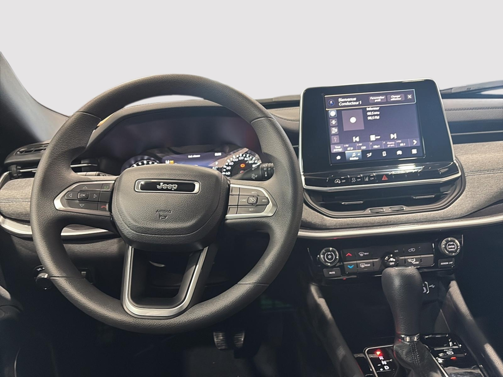 2026 Jeep Compass SPORT in Saint-Hyacinthe, Quebec - 7 - w1024h768px