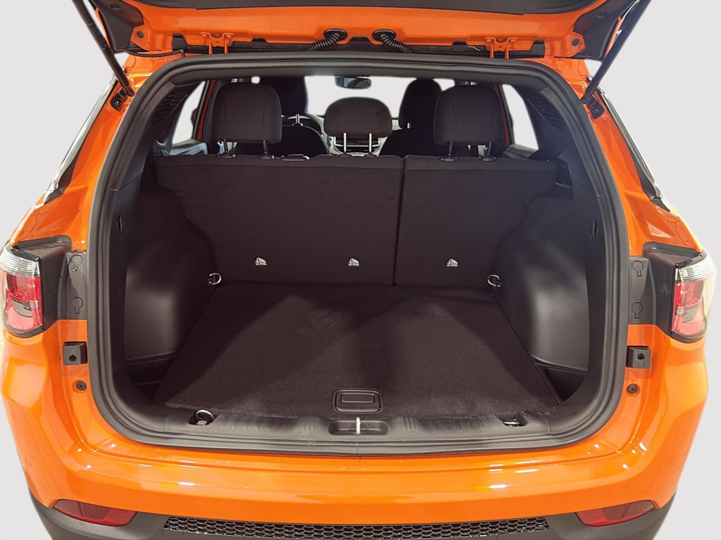 2026 Jeep Compass SPORT in Saint-Hyacinthe, Quebec - 6 - w1024h768px