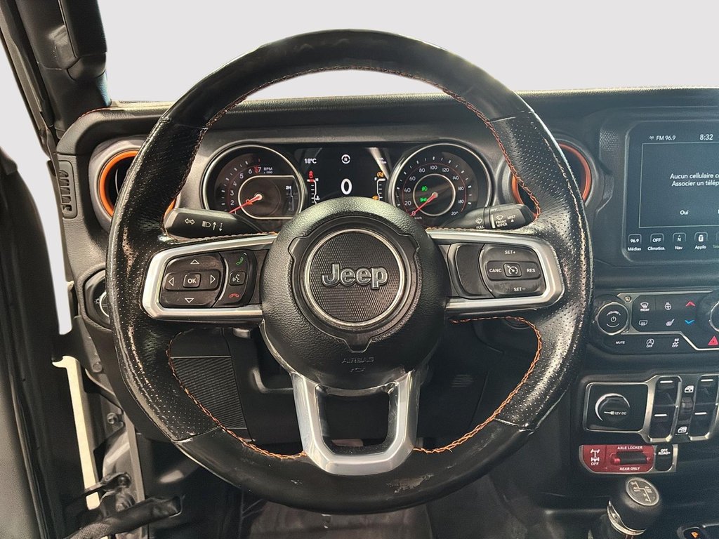 2021 Jeep Gladiator Mojave in Saint-Hyacinthe, Quebec - 12 - w1024h768px