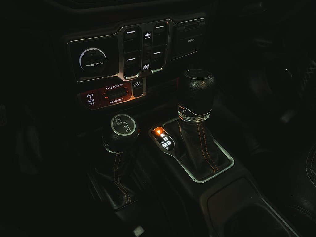 2023 Jeep Gladiator Mojave in Saint-Hyacinthe, Quebec - 13 - w1024h768px