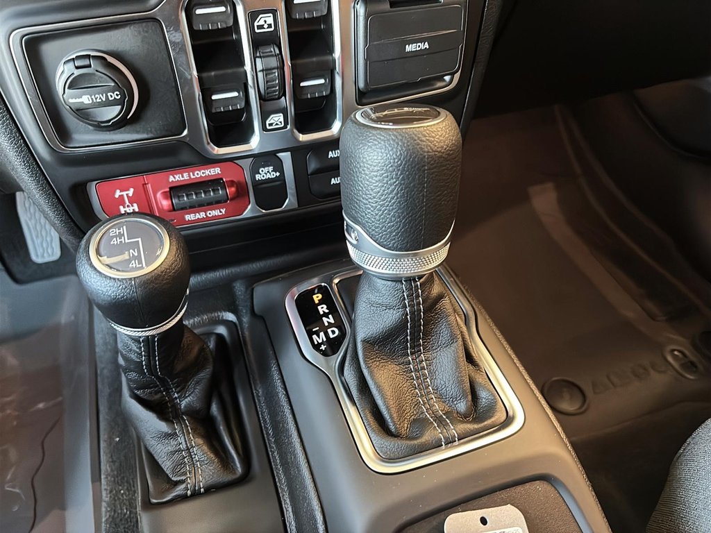 2025 Jeep Gladiator WILLYS in Saint-Hyacinthe, Quebec - 12 - w1024h768px