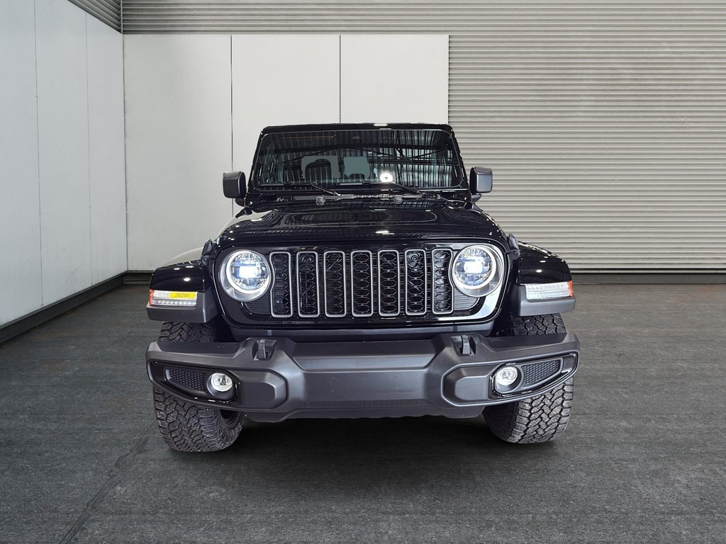 2026 Jeep Gladiator SPORT S in Saint-Hyacinthe, Quebec - 2 - w1024h768px