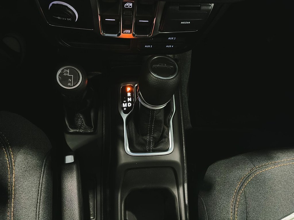 2026 Jeep Gladiator SPORT S in Saint-Hyacinthe, Quebec - 13 - w1024h768px