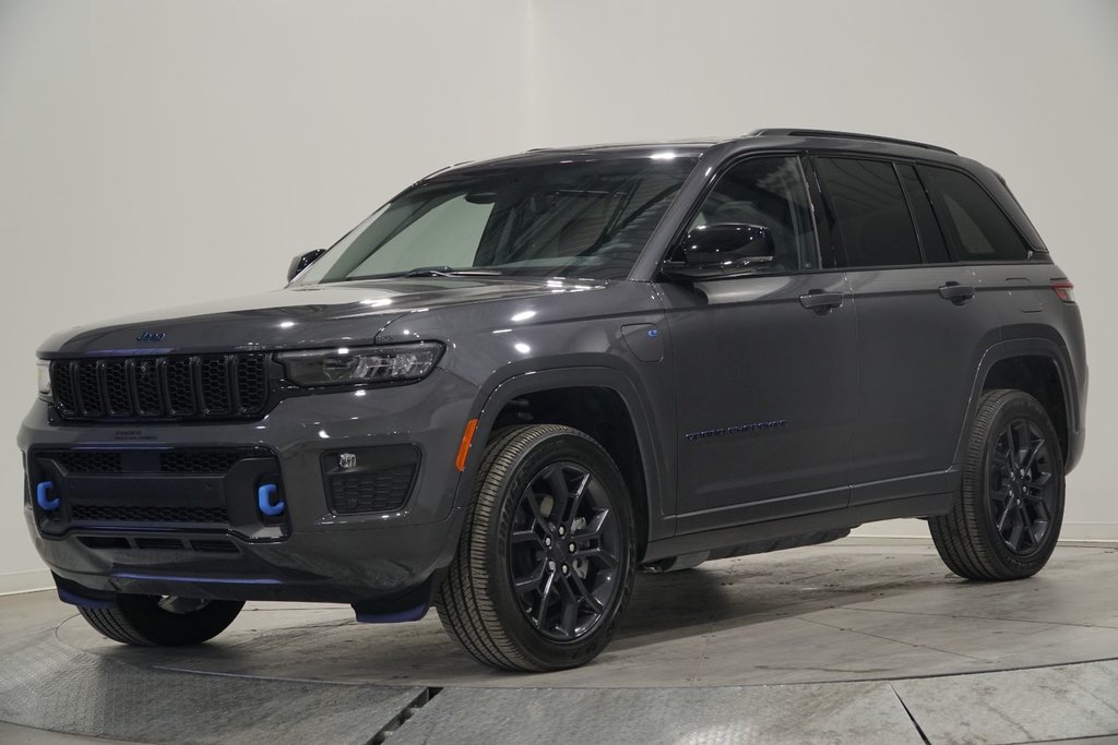 2023  Grand Cherokee 4xe 30th Anniversary in Saint-Hyacinthe, Quebec - 1 - w1024h768px