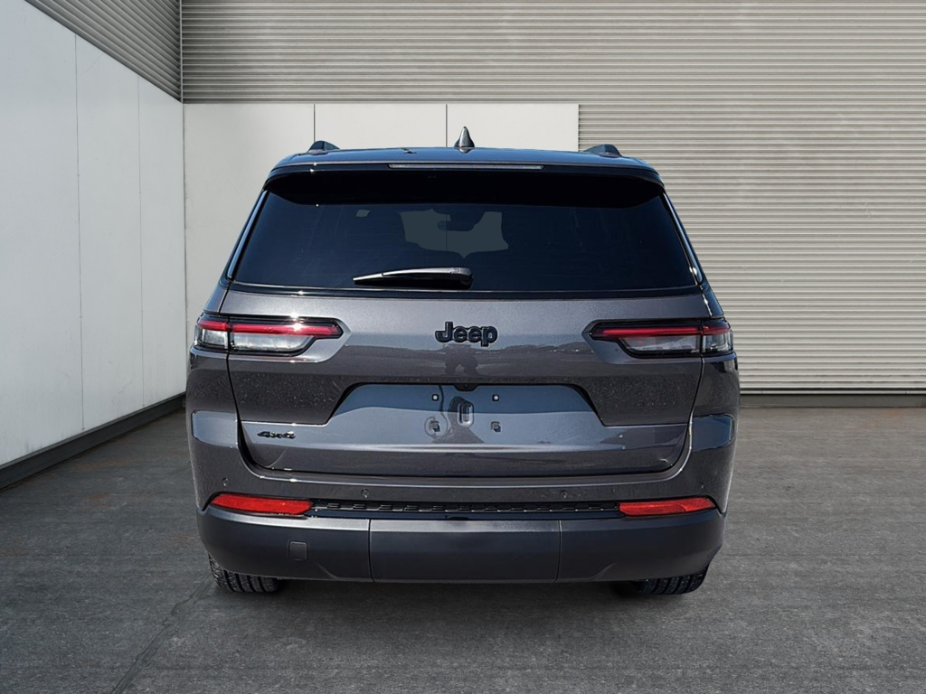 Jeep Grand Cherokee L ALTITUDE 2025 à Saint-Hyacinthe, Québec - 3 - w1024h768px