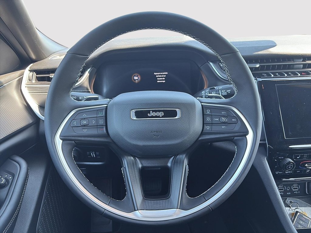 2025 Jeep Grand Cherokee L ALTITUDE in Saint-Hyacinthe, Quebec - 10 - w1024h768px