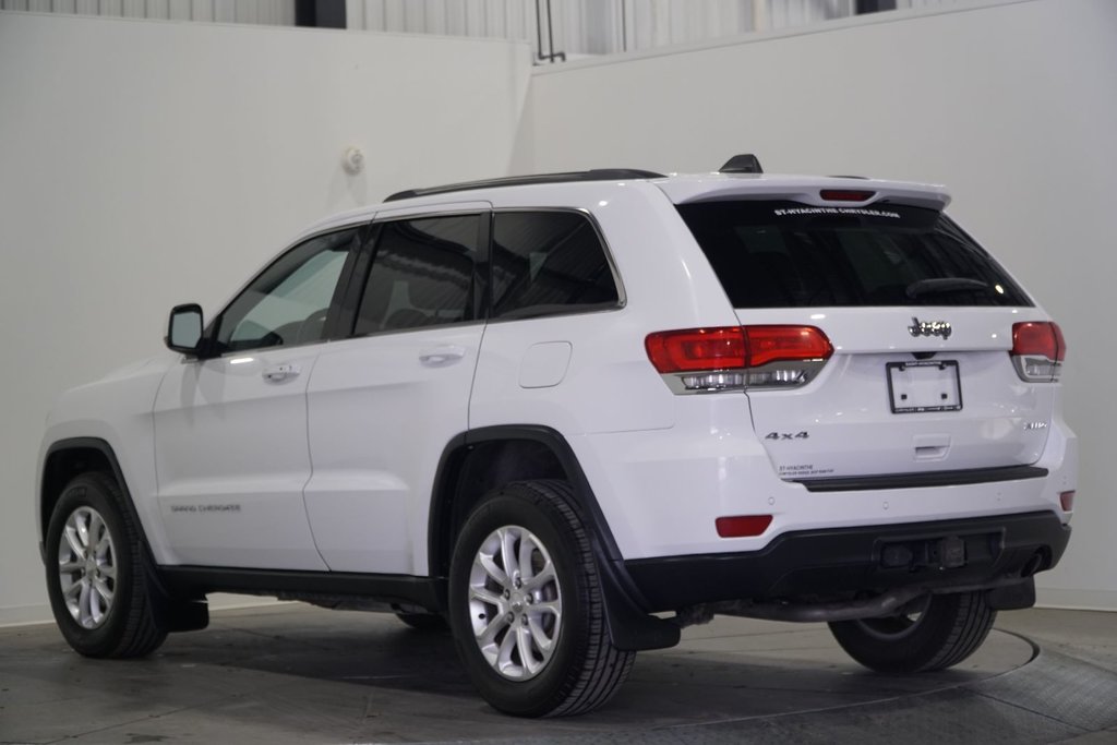 2016  Grand Cherokee Laredo V6 4X4 in Saint-Hyacinthe, Quebec - 6 - w1024h768px