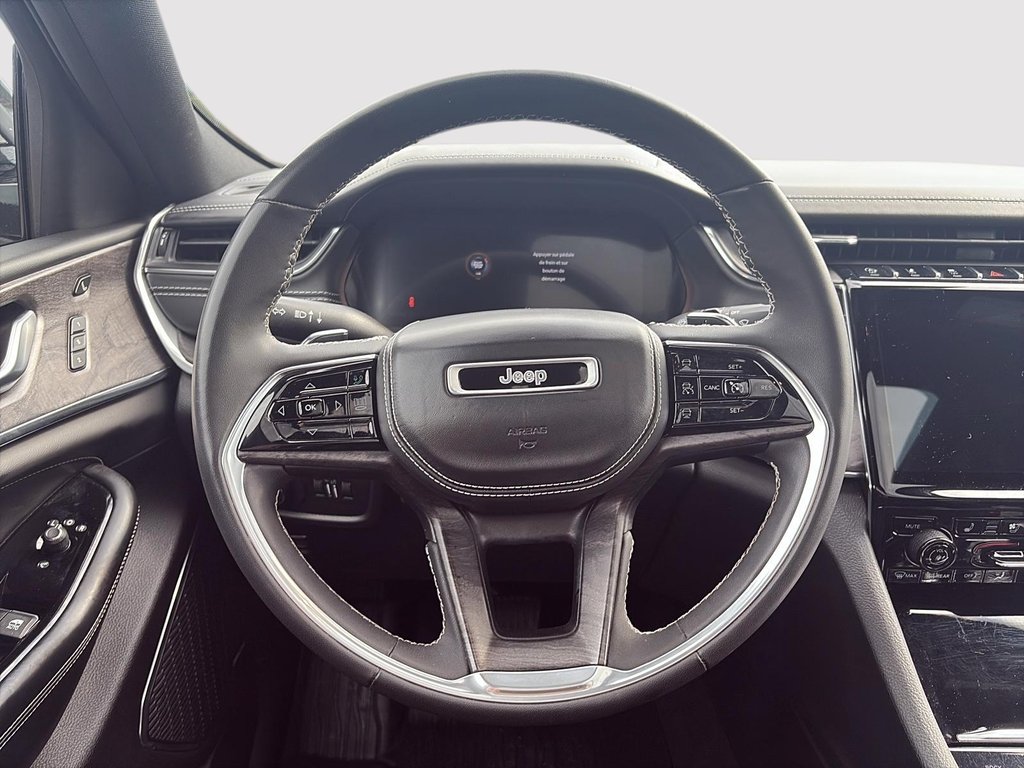 Jeep Grand Cherokee Overland 2023 à Saint-Hyacinthe, Québec - 11 - w1024h768px