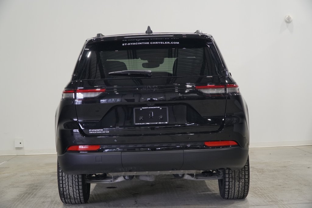 Jeep Grand Cherokee Altitude 2024 à Saint-Hyacinthe, Québec - 5 - w1024h768px