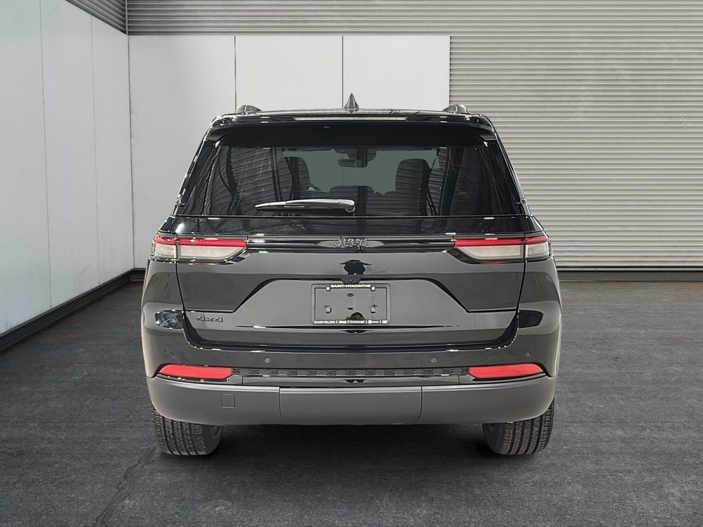 Jeep Grand Cherokee LAREDO ALTITUDE 2025 à Saint-Hyacinthe, Québec - 3 - w1024h768px