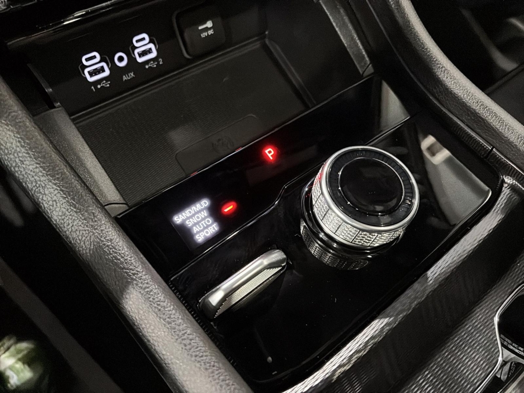 Jeep Grand Cherokee Limited 2025 à Saint-Hyacinthe, Québec - 12 - w1024h768px