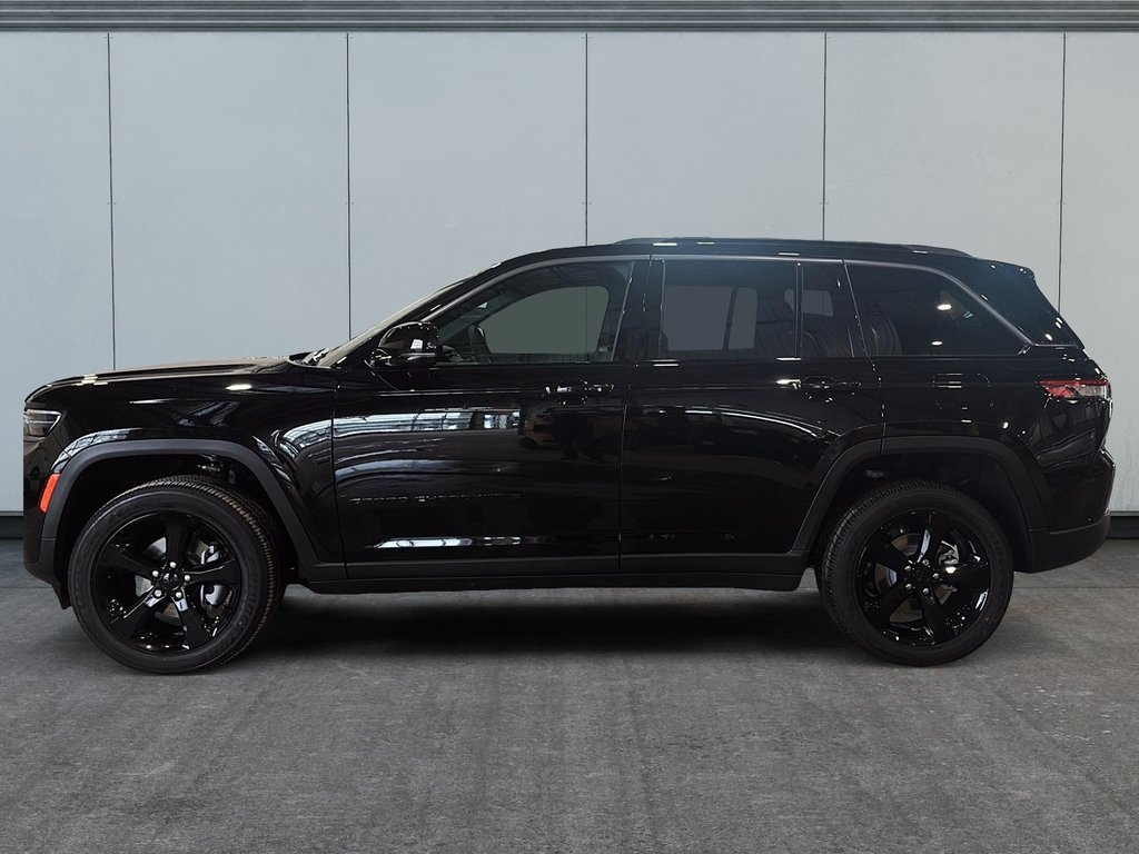 2026 Jeep Grand Cherokee ALTITUDE in Saint-Hyacinthe, Quebec - 5 - w1024h768px