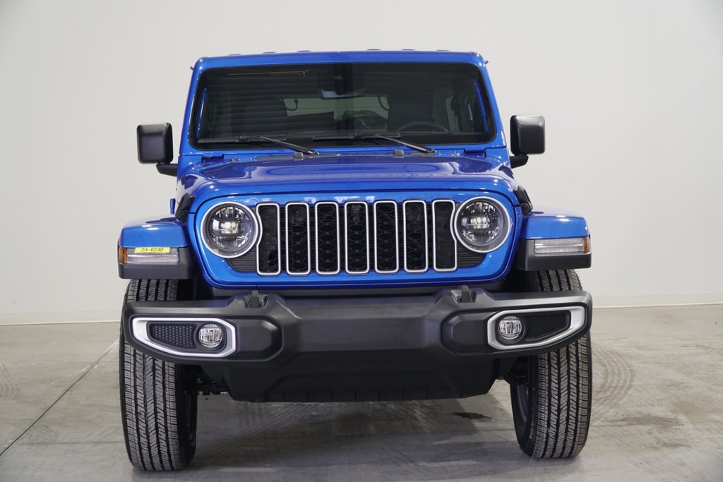 2024 Jeep WRANGLER 4-Door SAHARA in Saint-Hyacinthe, Quebec - 2 - w1024h768px