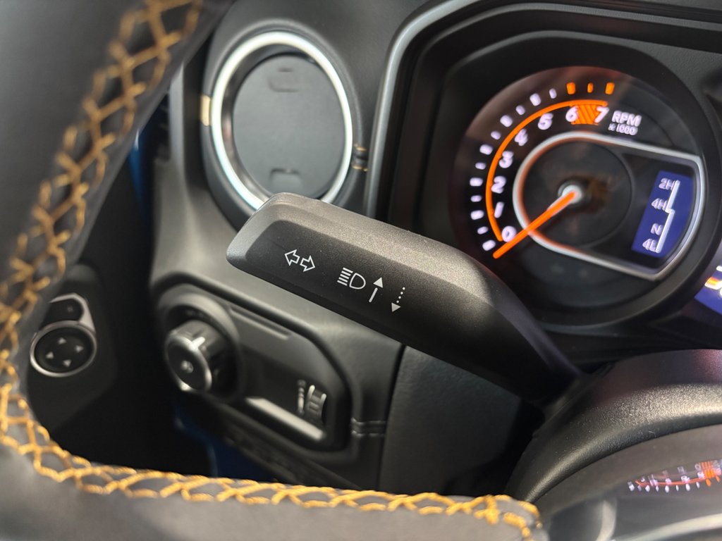 2024 Jeep WRANGLER 4-Door SAHARA in Saint-Hyacinthe, Quebec - 19 - w1024h768px