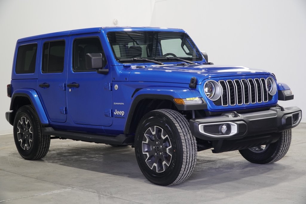 2024 Jeep WRANGLER 4-Door SAHARA in Saint-Hyacinthe, Quebec - 3 - w1024h768px