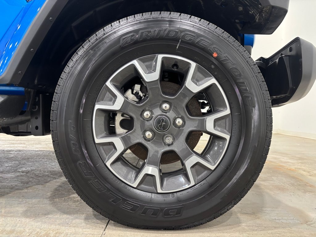 2024 Jeep WRANGLER 4-Door SAHARA in Saint-Hyacinthe, Quebec - 8 - w1024h768px