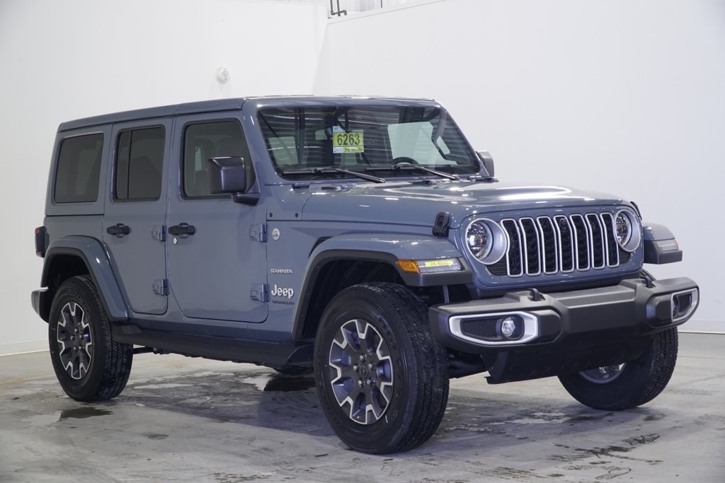 2024 Jeep WRANGLER 4-Door SAHARA in Saint-Hyacinthe, Quebec - 3 - w1024h768px
