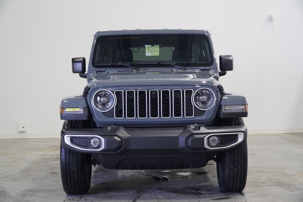 2024 Jeep WRANGLER 4-Door SAHARA in Saint-Hyacinthe, Quebec - 2 - w1024h768px