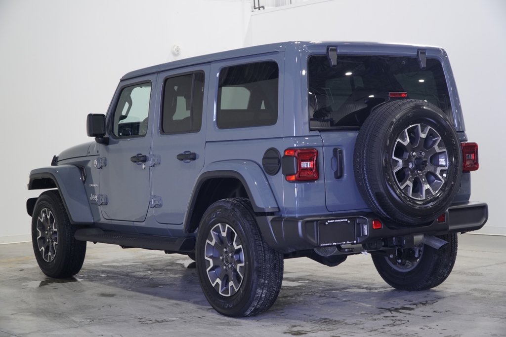 2024 Jeep WRANGLER 4-Door SAHARA in Saint-Hyacinthe, Quebec - 6 - w1024h768px