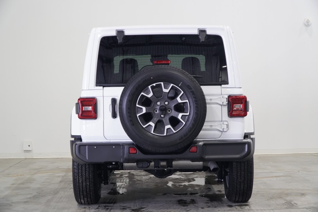 2024 Jeep WRANGLER 4-Door SAHARA in Saint-Hyacinthe, Quebec - 5 - w1024h768px