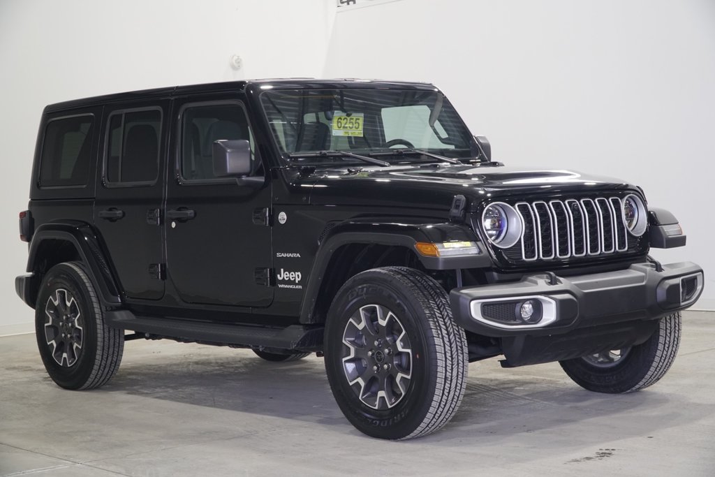 2024 Jeep WRANGLER 4-Door SAHARA in Saint-Hyacinthe, Quebec - 3 - w1024h768px