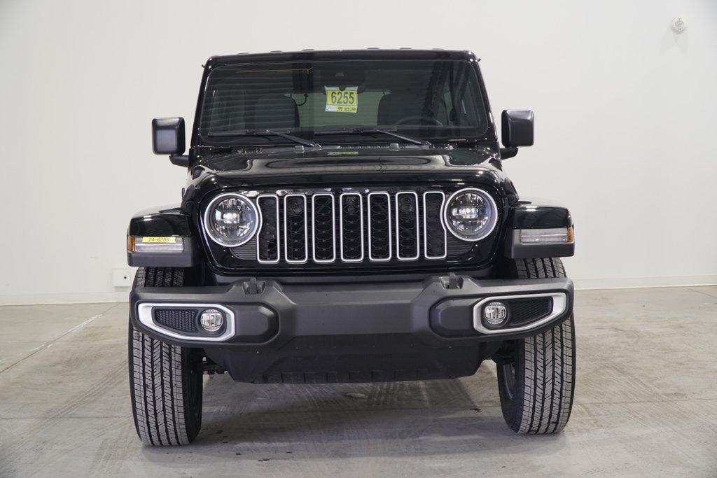 2024 Jeep WRANGLER 4-Door SAHARA in Saint-Hyacinthe, Quebec - 2 - w1024h768px